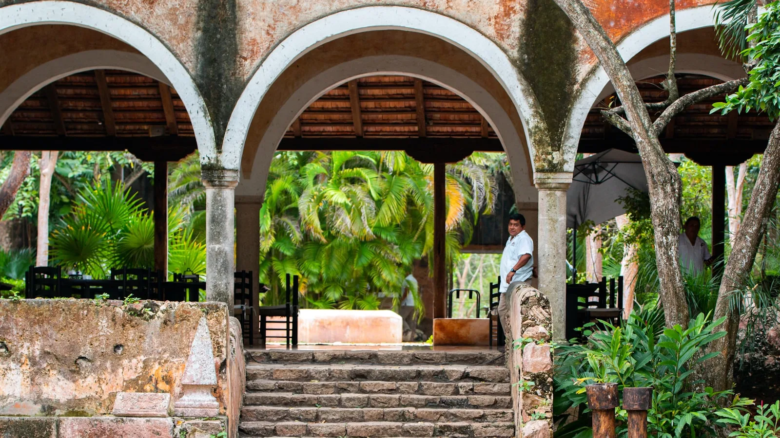 Stone arches in Merida
