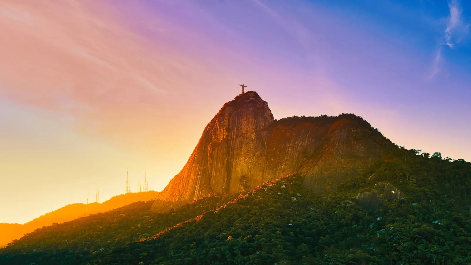 Mountains at sunset in Rio de Janeiro